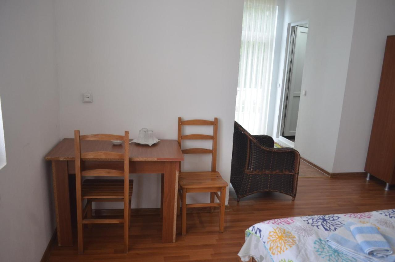 Akhmed Guest House كفارياتي المظهر الخارجي الصورة