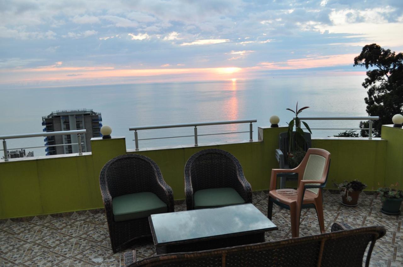 Akhmed Guest House كفارياتي المظهر الخارجي الصورة